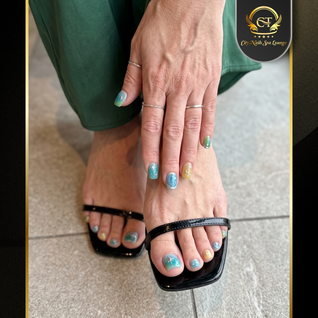 Top nails
